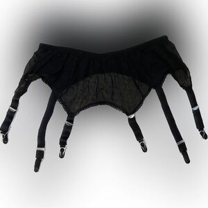 Mesh garter belt